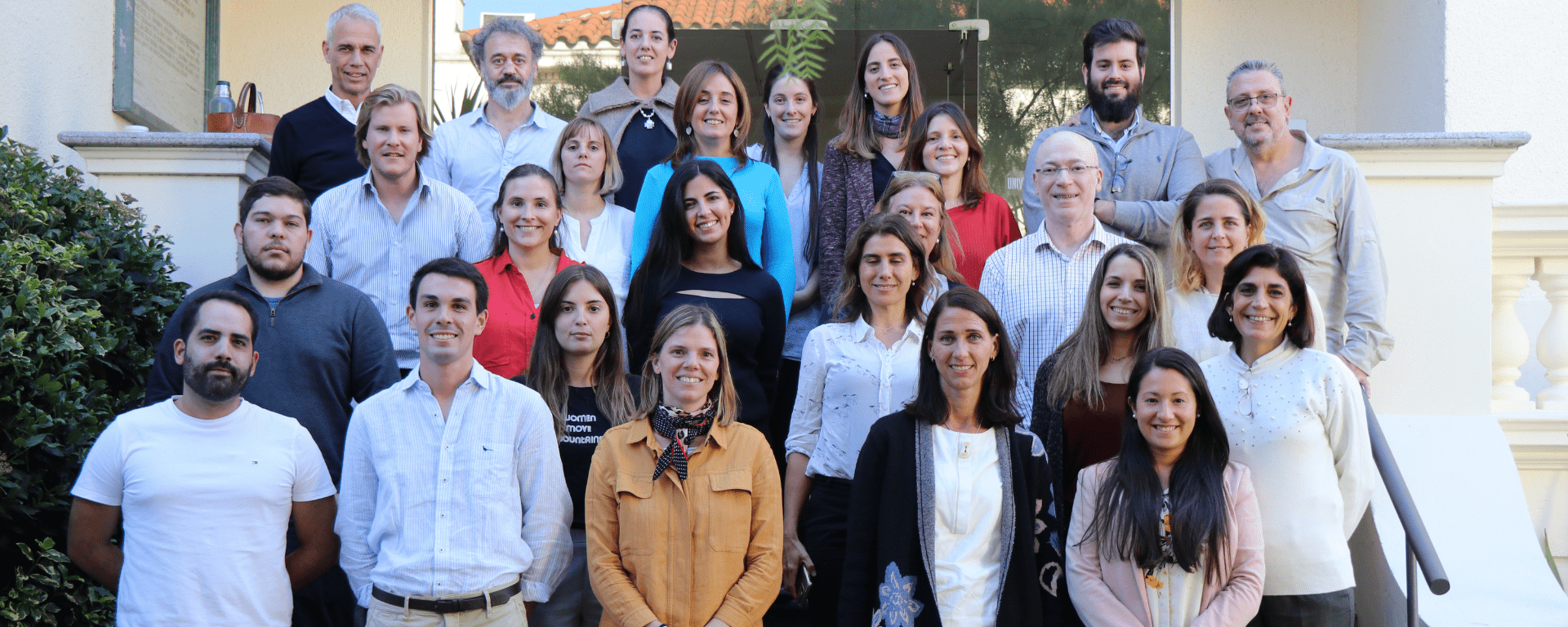 Nueva generación de graduados del Máster en Dirección de Comunicación Nueva generación de graduados del Máster en Dirección de Comunicación