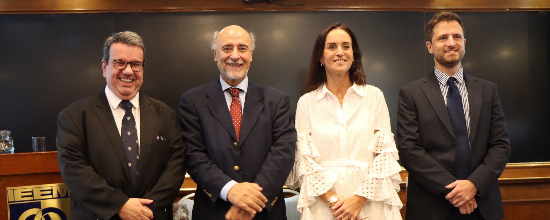 Leonardo Veiga, Min. Pablo Mieres, Valeria Fratocchi y Santiago Madalena Leonardo Veiga, Min. Pablo Mieres, Valeria Fratocchi y Santiago Madalena