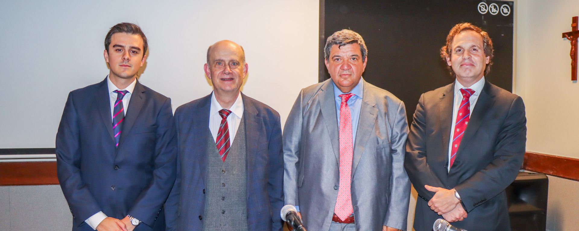 Se presentó el libro “Código penal uruguayo y leyes complementarias comentadas” Se presentó el libro “Código penal uruguayo y leyes complementarias comentadas”