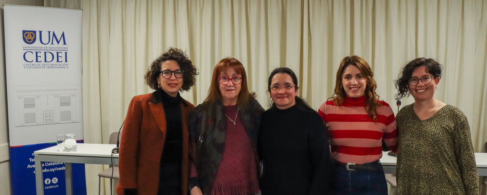 CEDEI organizó mesa redonda “Una habitación propia: bibliotecas y archivos de mujeres”