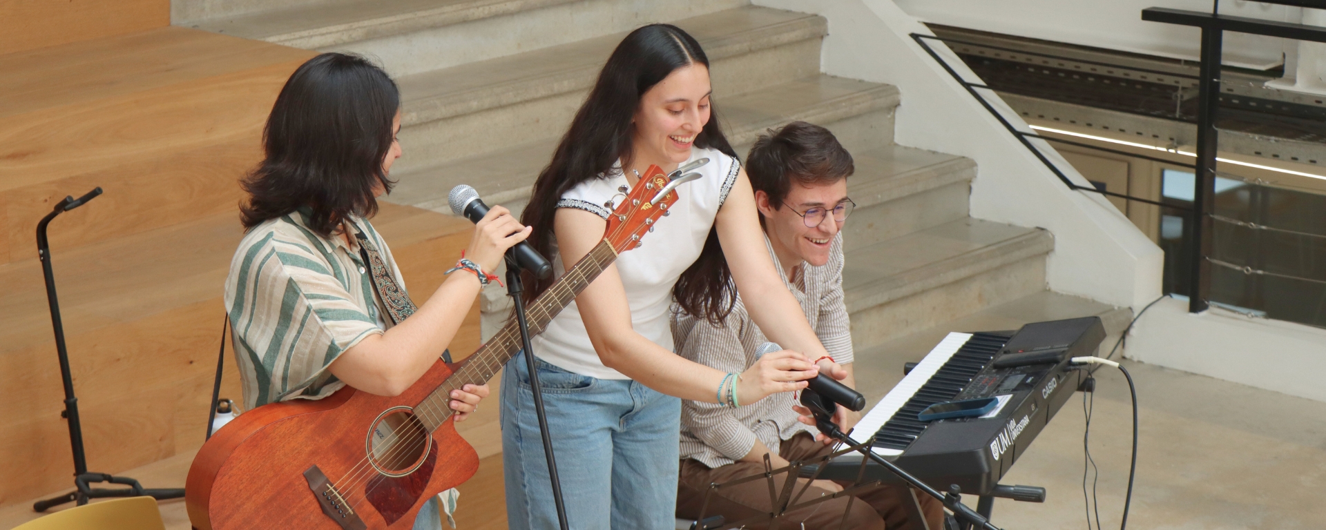 Open mic musical de Vida Universitaria