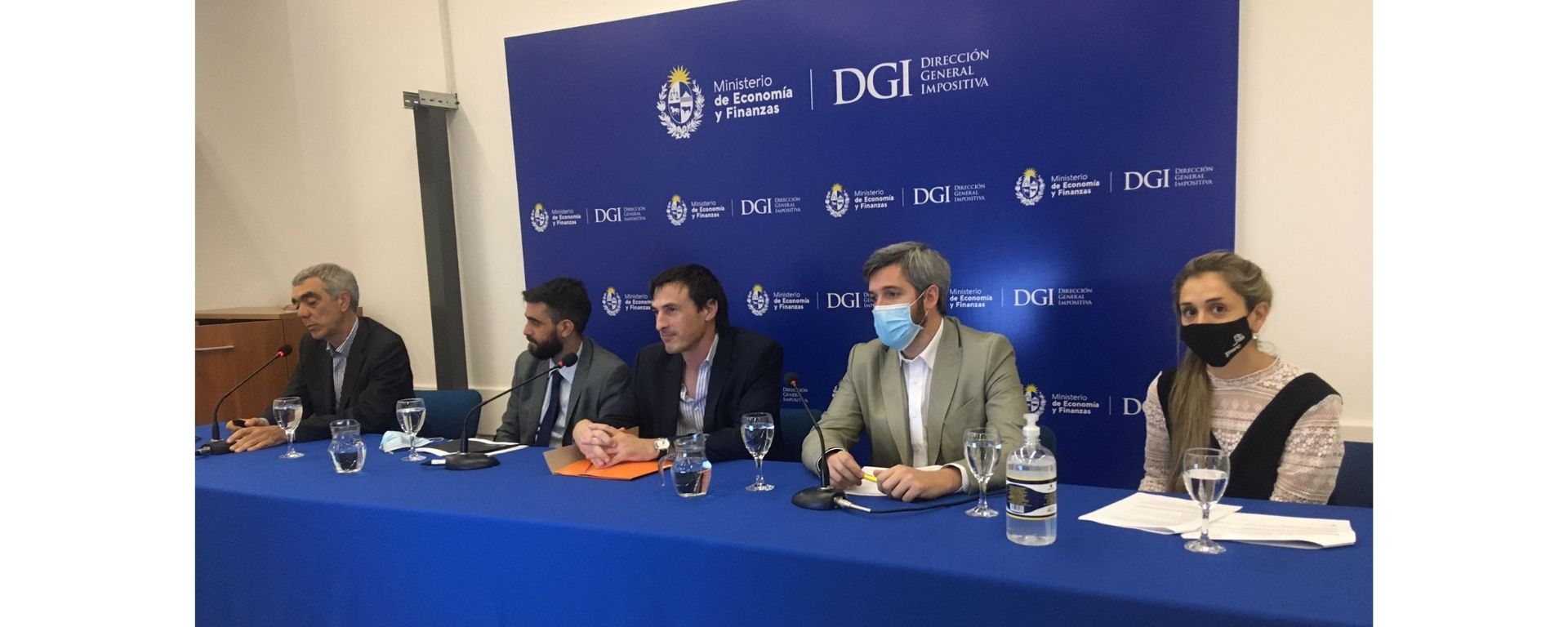 Docentes de FDER en las Jornadas Tributarias de la DGI 