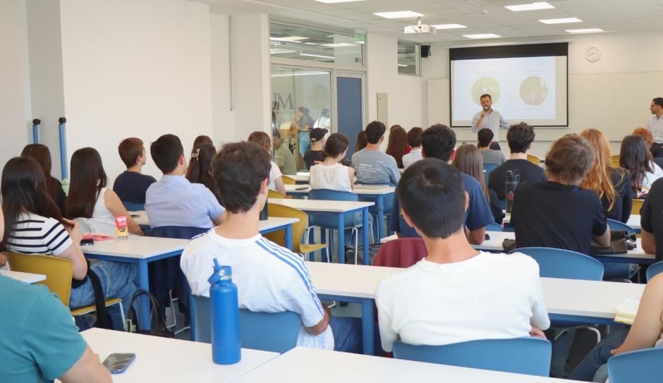 Vida Universitaria y Desarrollo profesional invitaron a un taller sobre el futuro del trabajo