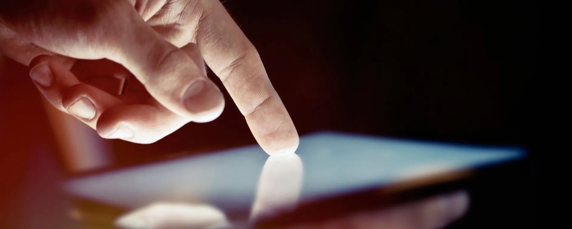 Portada de noticia: Investigación de decano de FCEE en Educational Gerontology Portada de noticia: Investigación de decano de FCEE en Educational Gerontology