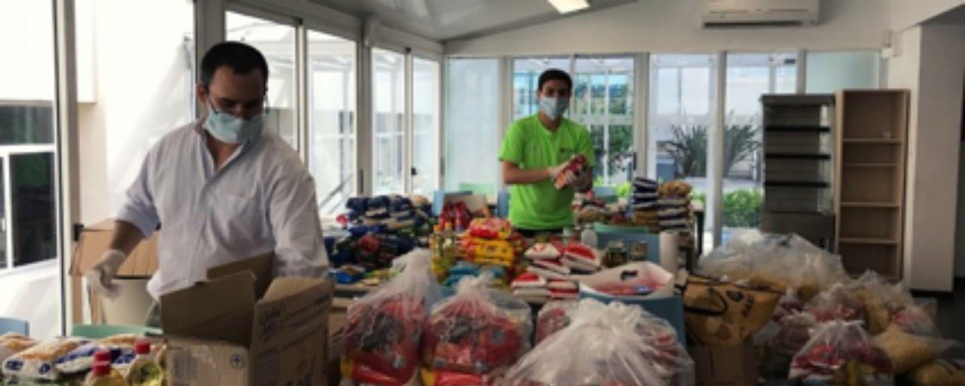 Cantina de la sede central de la UM llena de alimentos para las canastas