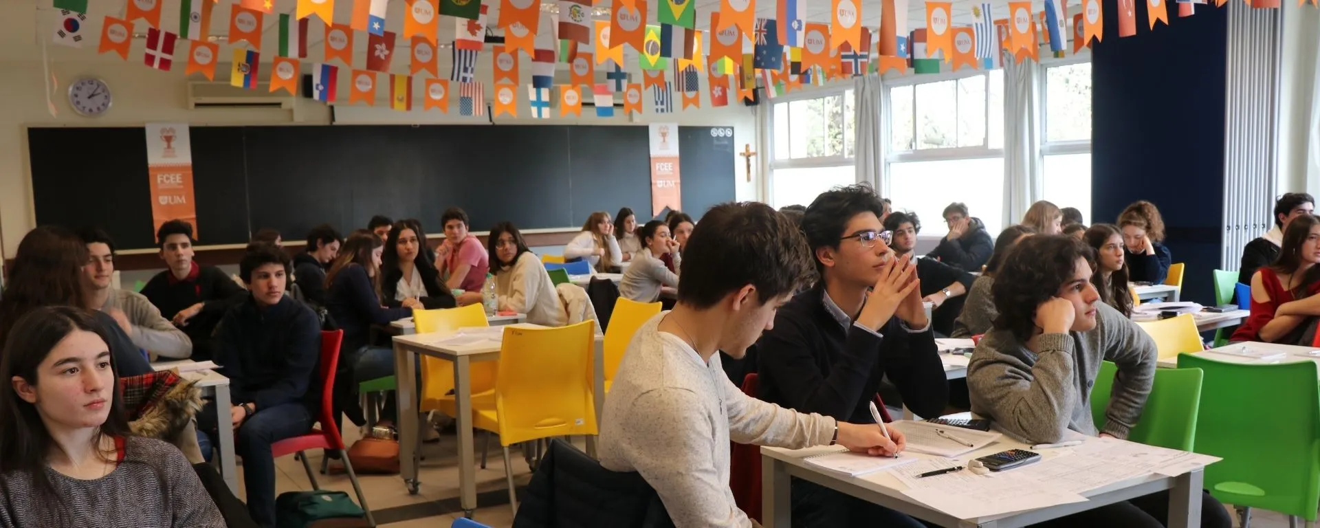 Preuniversitarios en el evento Preuniversitarios en el evento