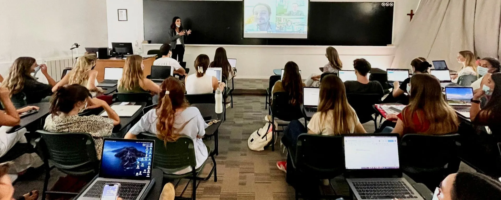 Intercambio cultural y académico entre aulas: la carrera de NNII se nutre de experiencias COIL Intercambio cultural y académico entre aulas: la carrera de NNII se nutre de experiencias COIL