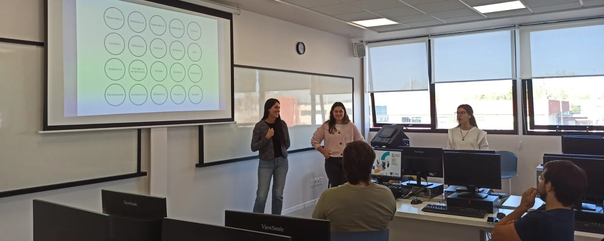 Taller de armado de CV para alumnos UM Taller de armado de CV para alumnos UM