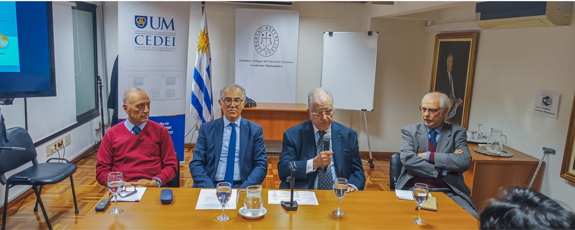 CEDEI organizó mesa redonda titulada: “Independencia política y definición de fronteras”