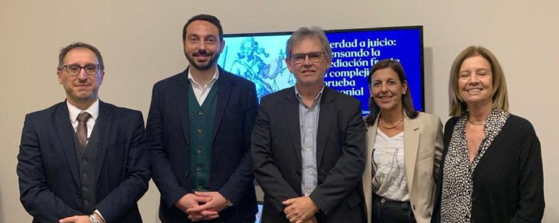 Defensa de Tesis de Juan Pablo Novella Heilmann Defensa de Tesis de Juan Pablo Novella Heilmann