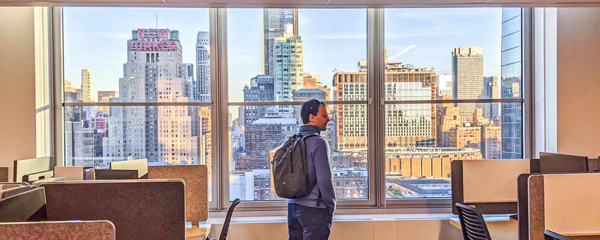 De la UM a Stanford, y desde ahí hasta Amazon; un camino cuesta arriba que sigue y sigue