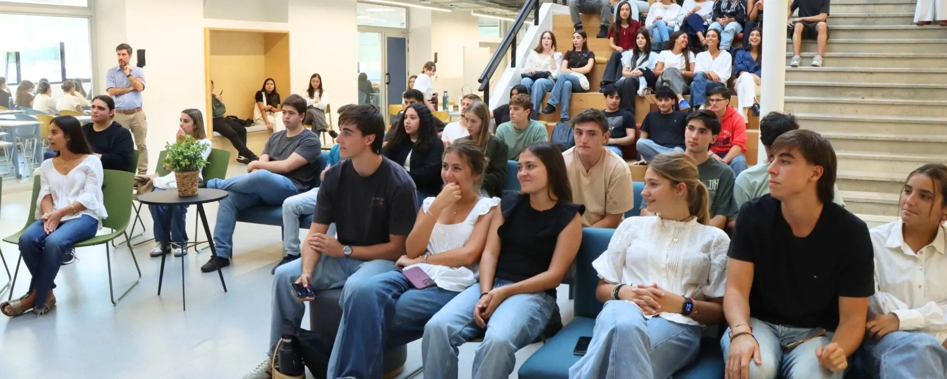 Vida Universitaria dio la bienvenida a la Generación 2026